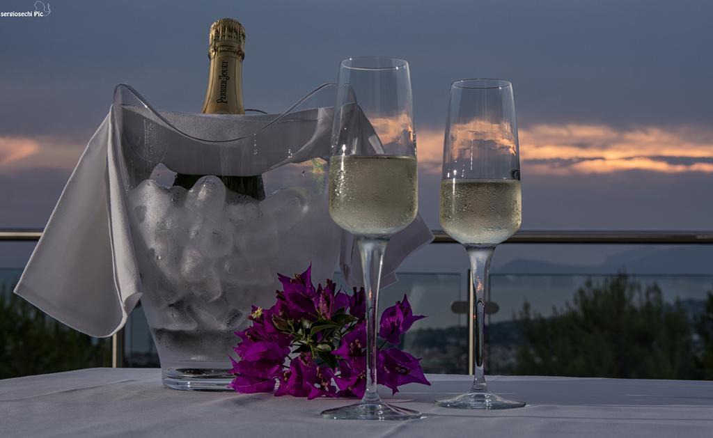 Moresco Park Hotel Sperlonga Exterior photo