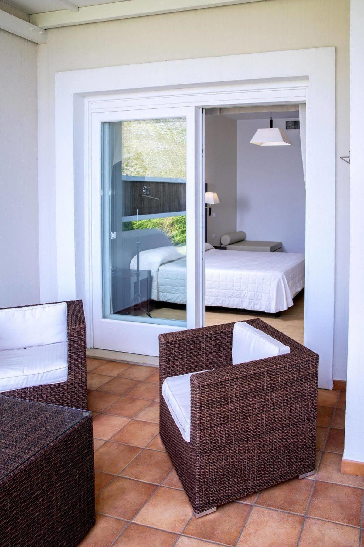 Moresco Park Hotel Sperlonga Exterior photo